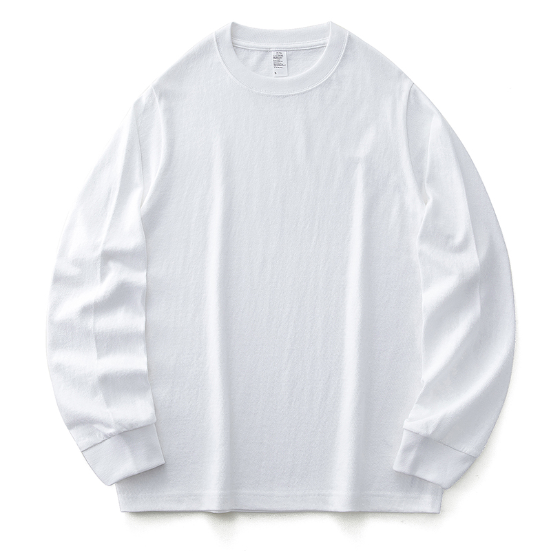 春秋冬必備 純白寬松長袖T恤的簡約時(shí)尚設(shè)計(jì)
